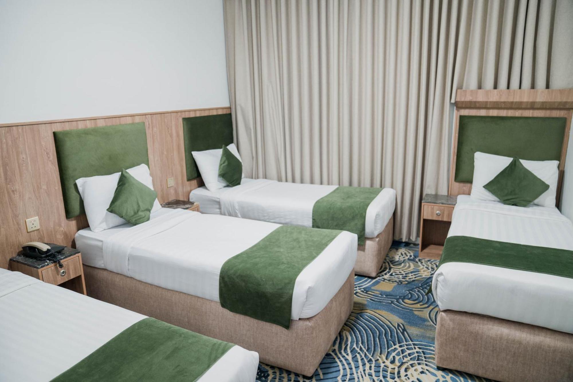 Hayah Plaza Hotel Medina Екстер'єр фото