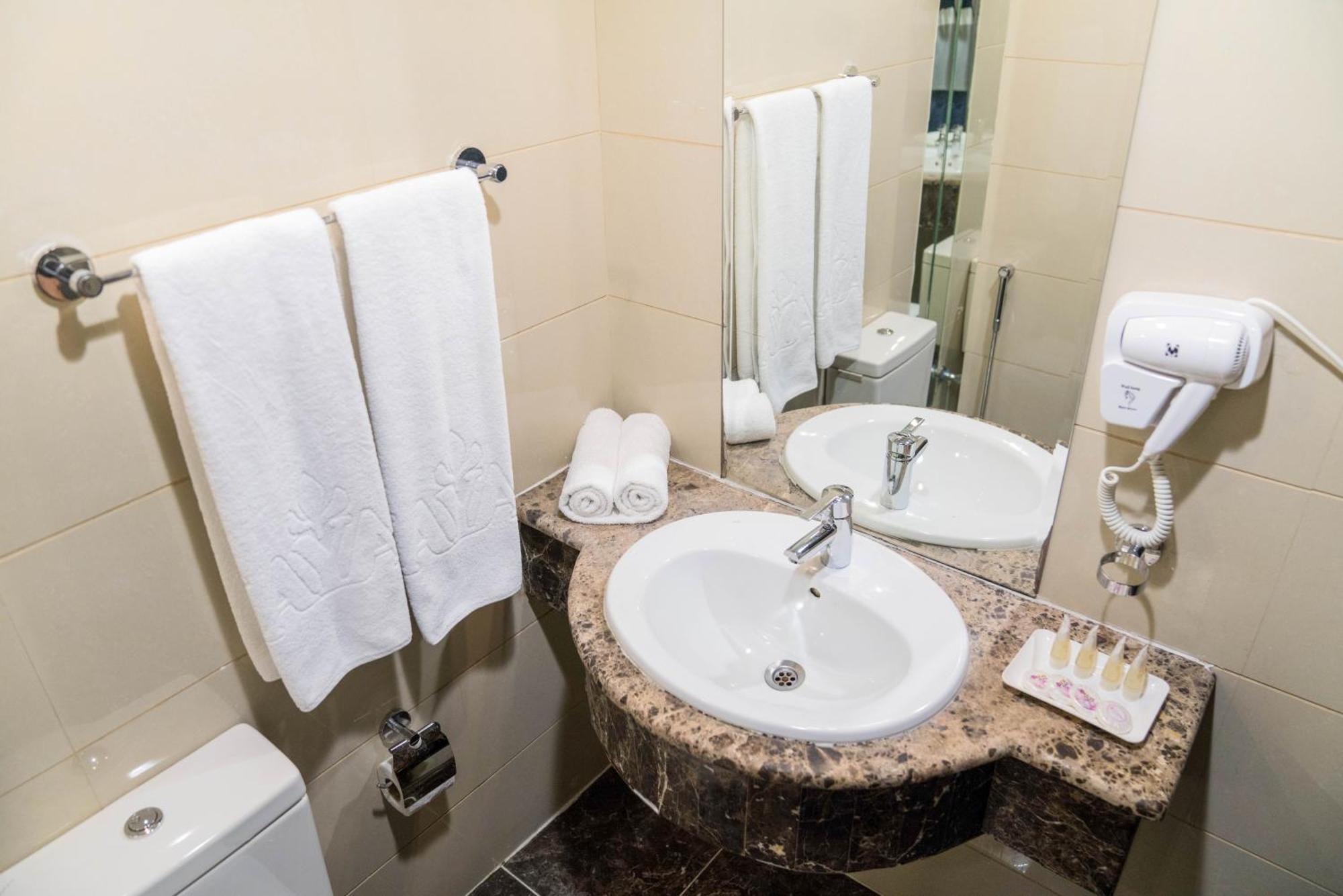 Hayah Plaza Hotel Medina Екстер'єр фото